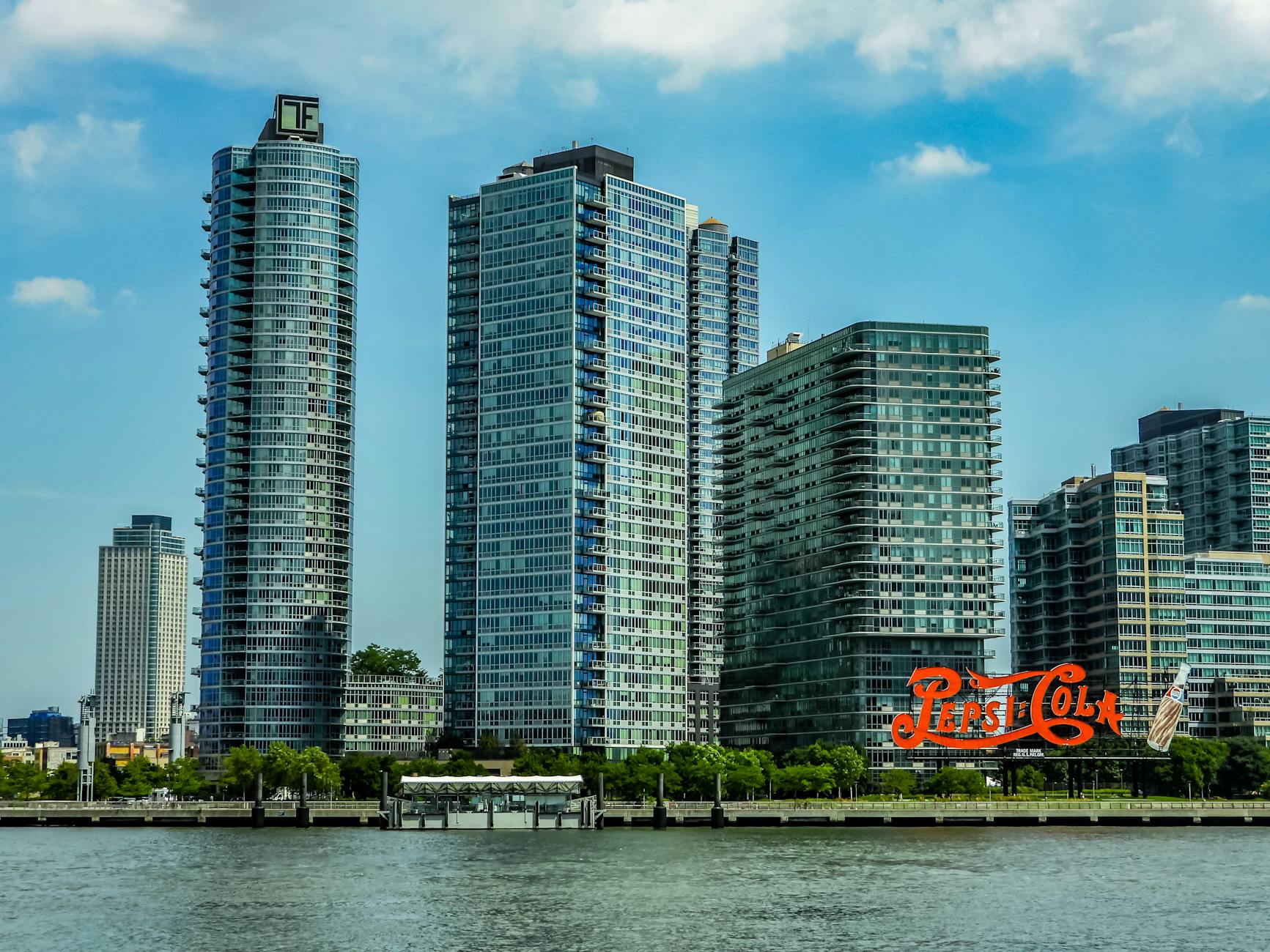 Symbolbild zum Thema Cola Im Garten